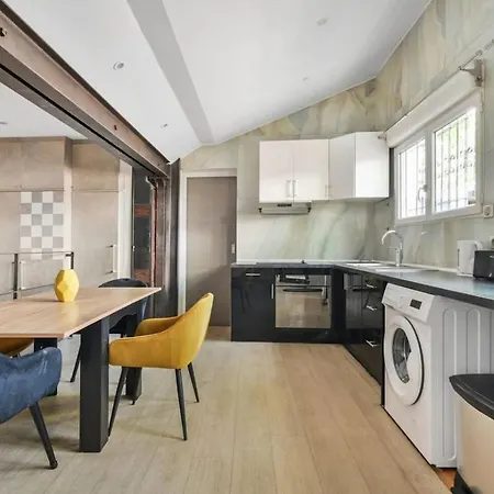 Large, Spacious Loft For 6 People In Paris Daire *