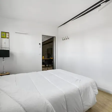 Daire Large, Spacious Loft For 6 People In Paris